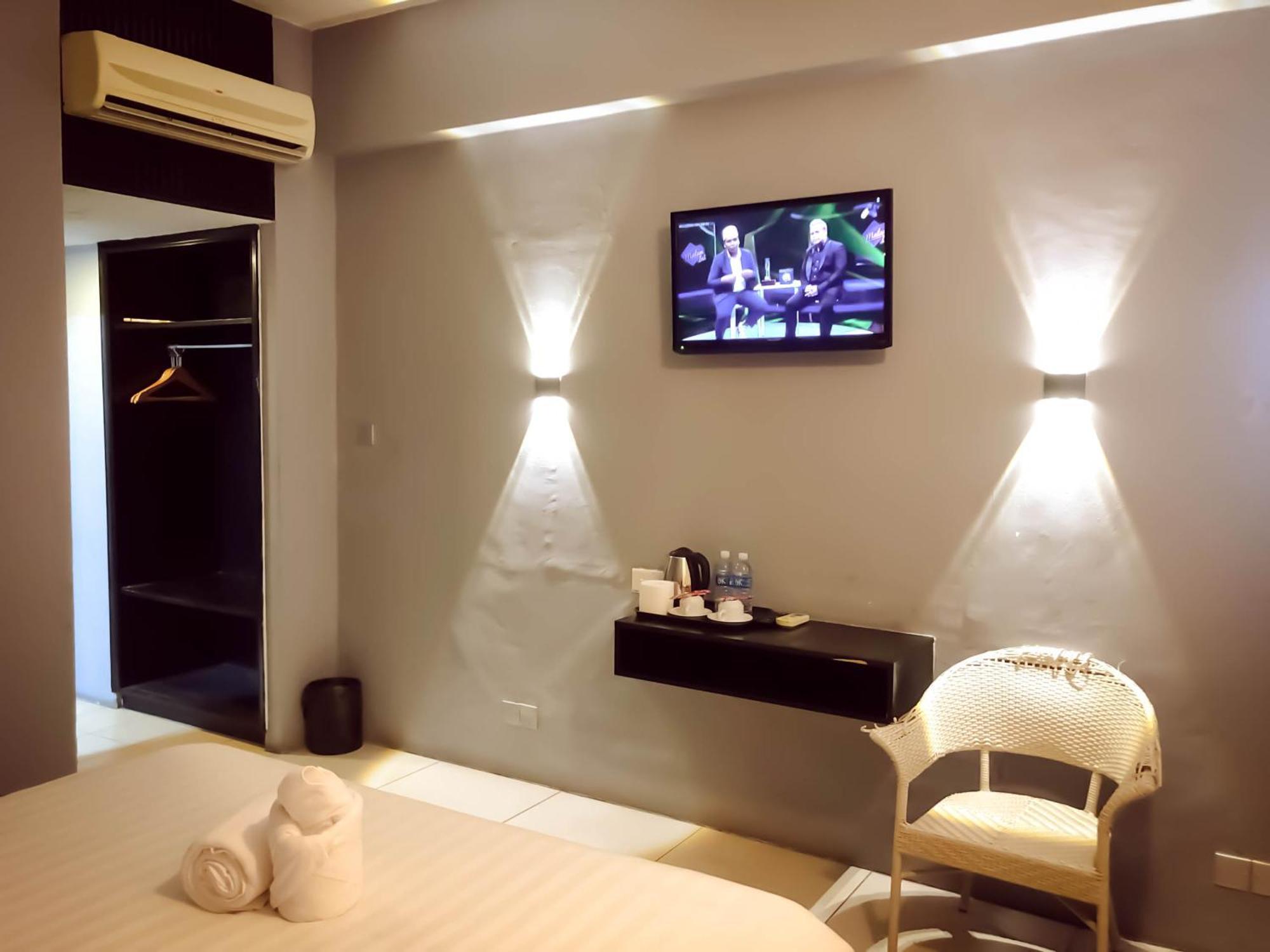 De Choice Hotel טאוואו מראה חיצוני תמונה